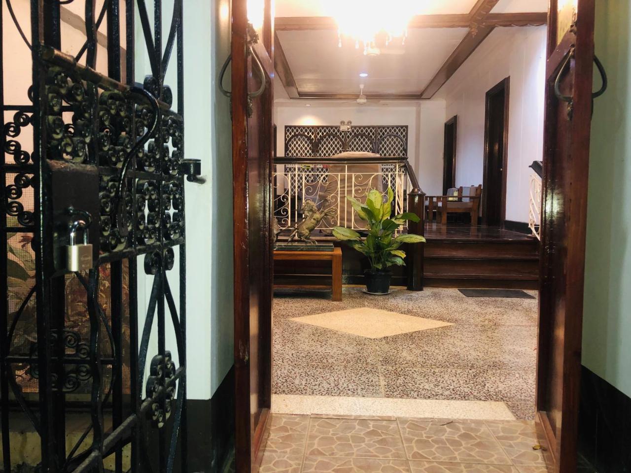 Matutina Pensionne Puerto Princesa Bagian luar foto