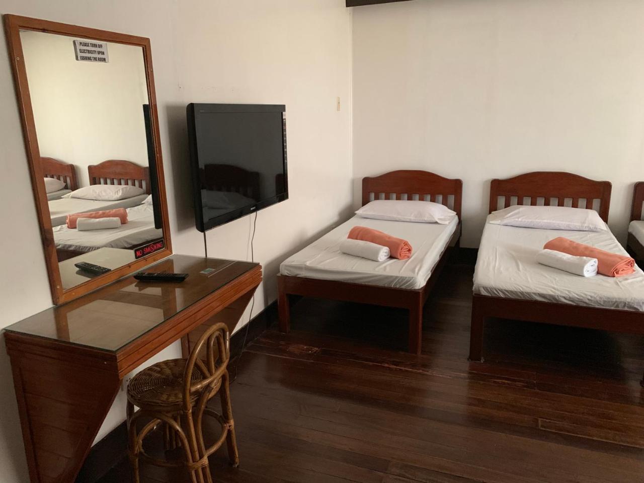 Matutina Pensionne Puerto Princesa Bagian luar foto