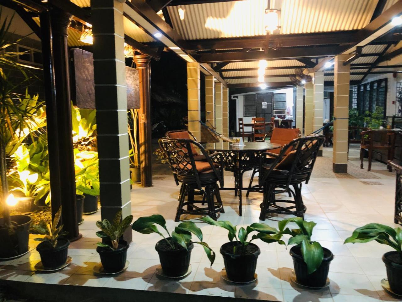 Matutina Pensionne Puerto Princesa Bagian luar foto